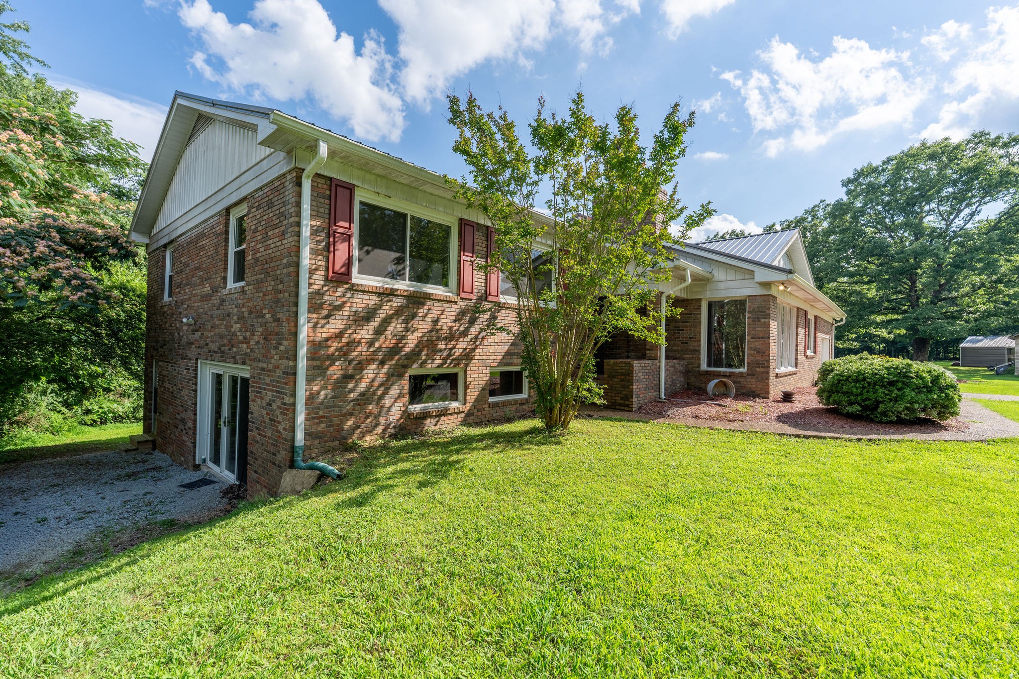 159 Mindy Road Waynesboro, TN 38485 - Photo 5 of 51