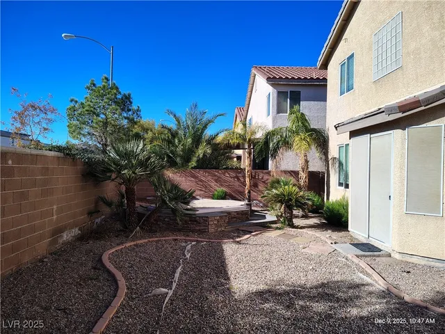 $2,193 | 4715 Deer Forest Avenue, Las Vegas, NV 89139