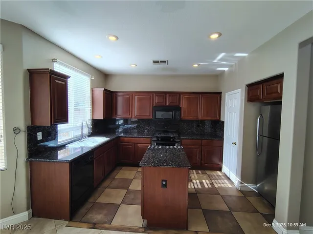$2,193 | 4715 Deer Forest Avenue, Las Vegas, NV 89139