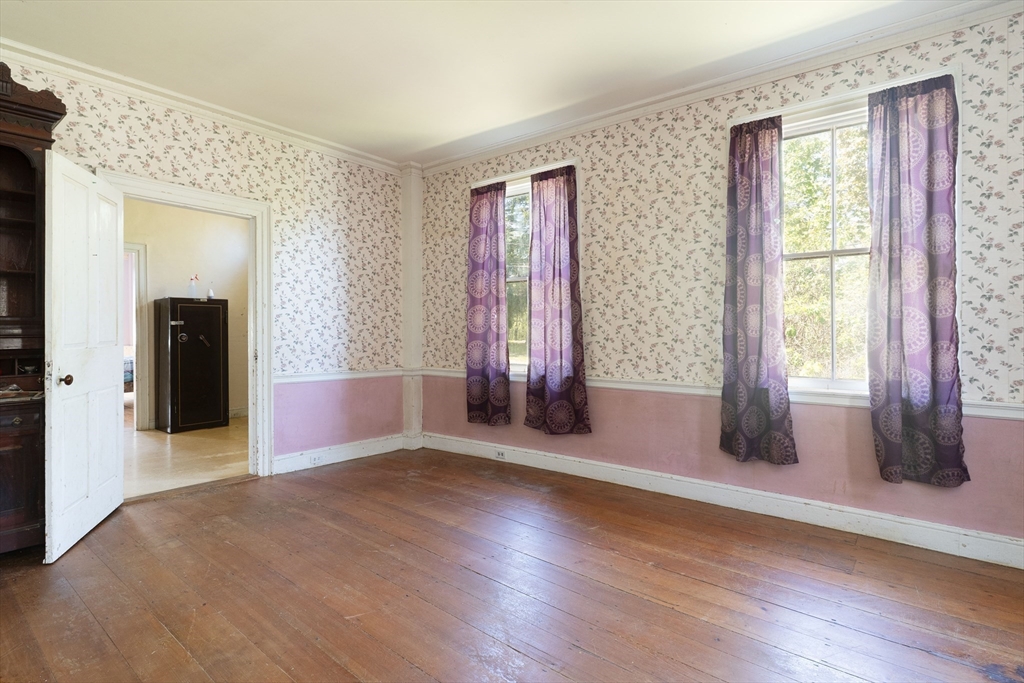 3 Main Street Brookfield, MA 01506 - Photo 12 of 36