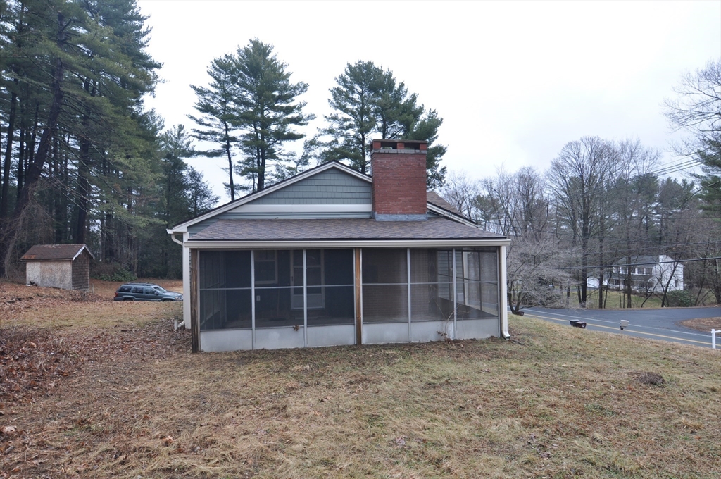 149 Shaker Road Westfield, MA 01085 - Photo 5 of 27 Gallery Image 5