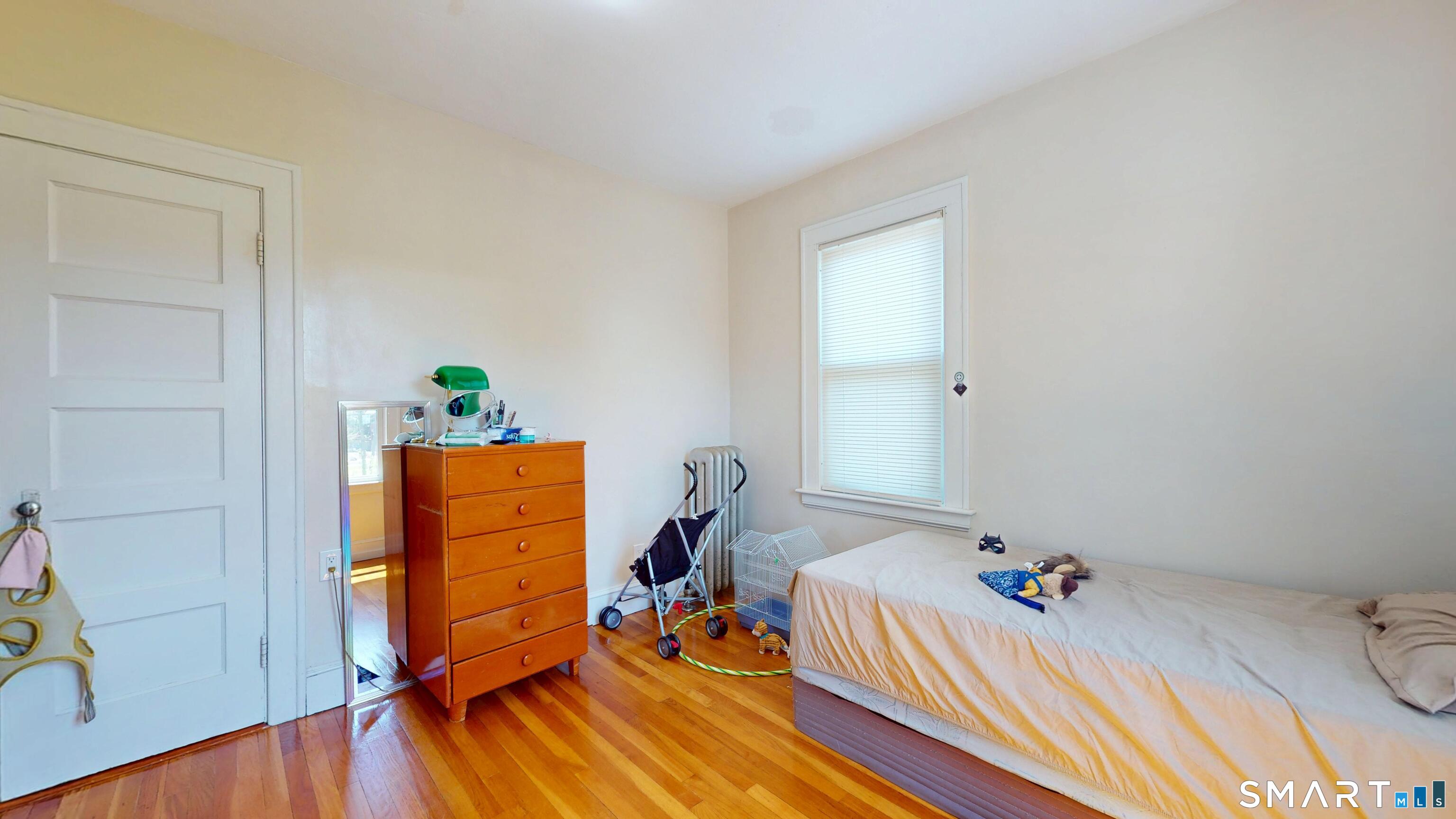 79 Belden Street New Britain, CT 06051 - Photo 4 of 36