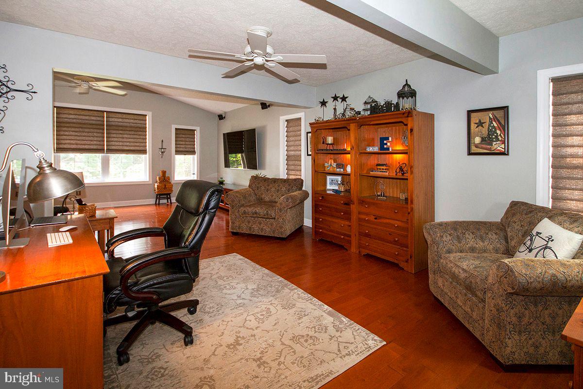 44 Aberdeen Drive Sicklerville, NJ 08081 - Photo 20 of 52 Den: Hardwood Floors