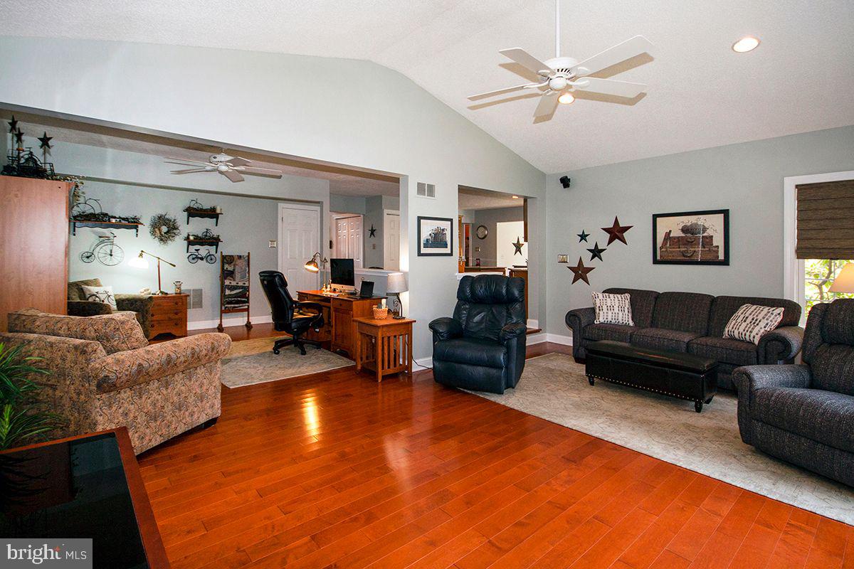 44 Aberdeen Drive Sicklerville, NJ 08081 - Photo 21 of 52 Den: Hardwood Floors