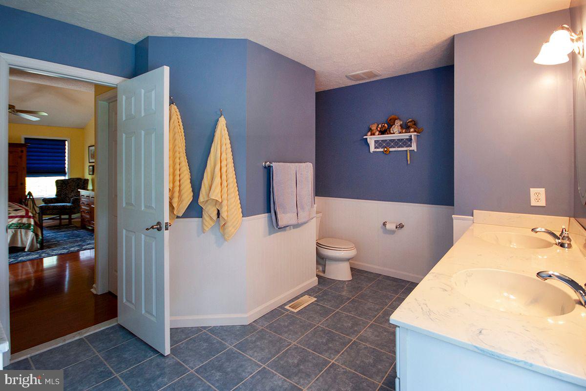 44 Aberdeen Drive Sicklerville, NJ 08081 - Photo 30 of 52 Master Bathroom: Upgraded