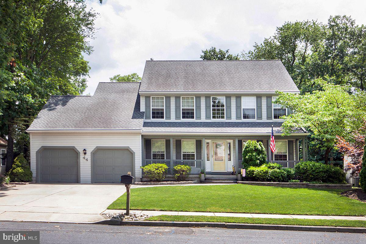44 Aberdeen Drive Sicklerville, NJ 08081 - Photo 9 of 52 Exterior Front: Two Car Driveway, Garage