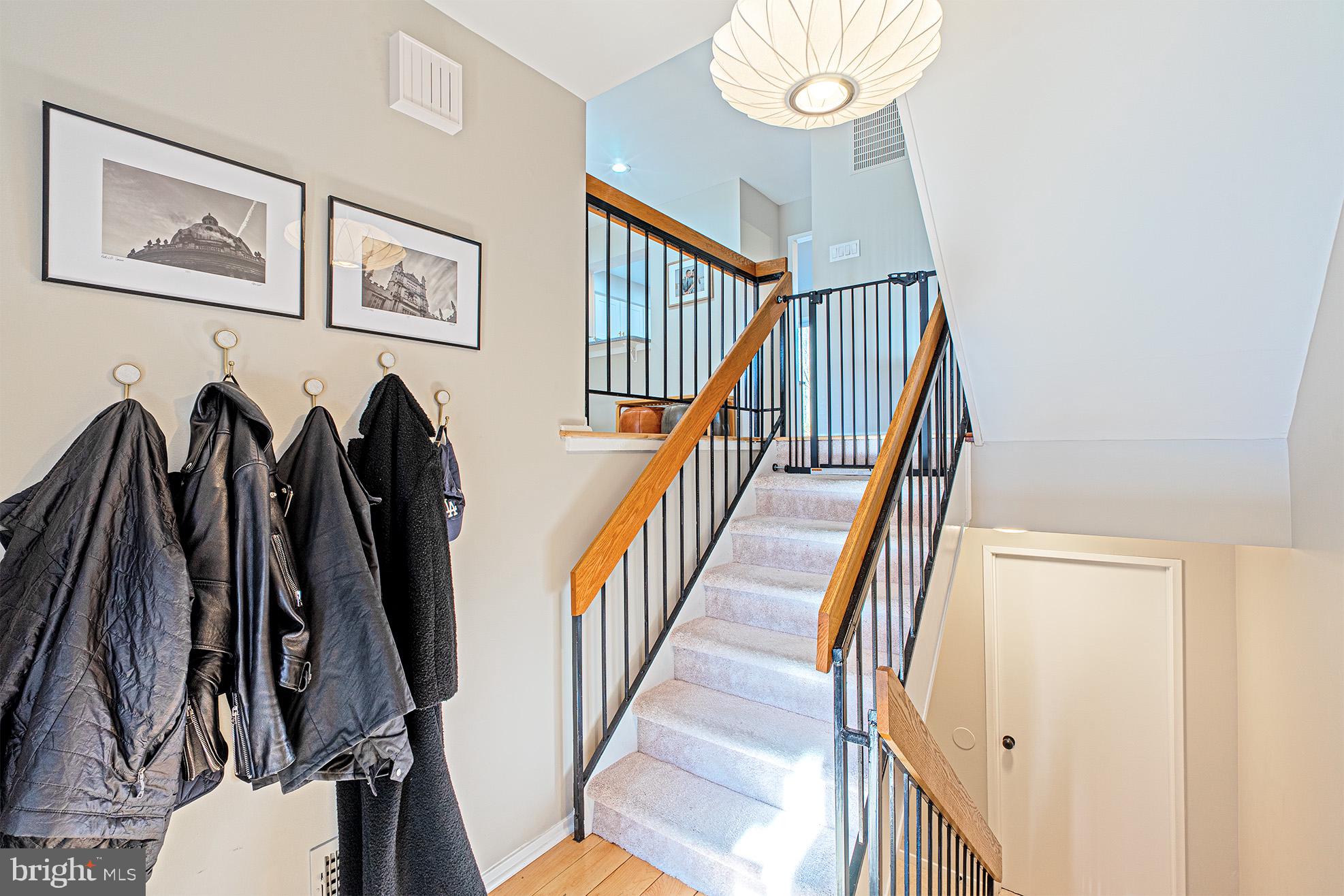 11502 Sunder Court Reston, VA 20190 - Photo 3 of 47