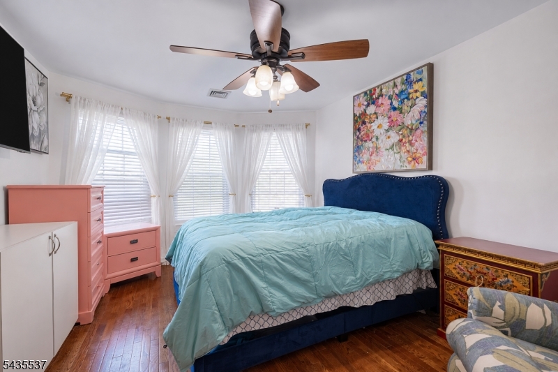 15 Boulder Run Road Paterson, NJ 07501 - Photo 5 of 29