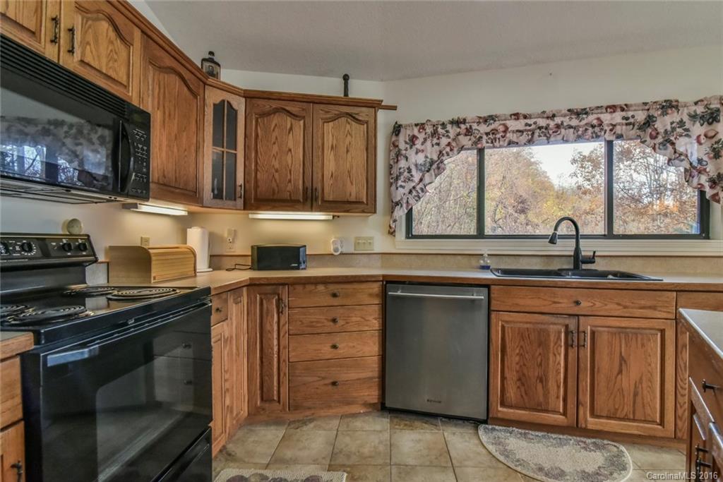49 Hickory Forest Road, Unit 18 Fairview, NC 28730 - Photo 14 of 21 Gallery Image 14