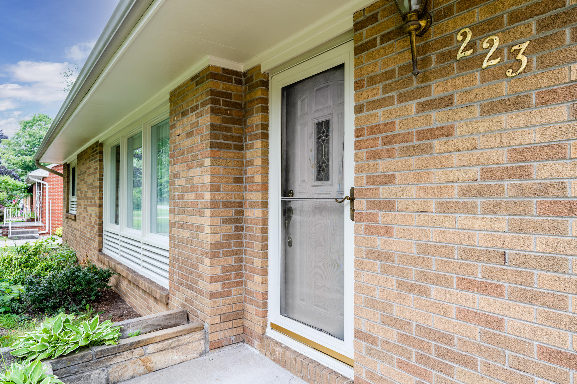 223 Fisk Road Benton Harbor, MI 49022 - Photo 3 of 26 Fiske-103