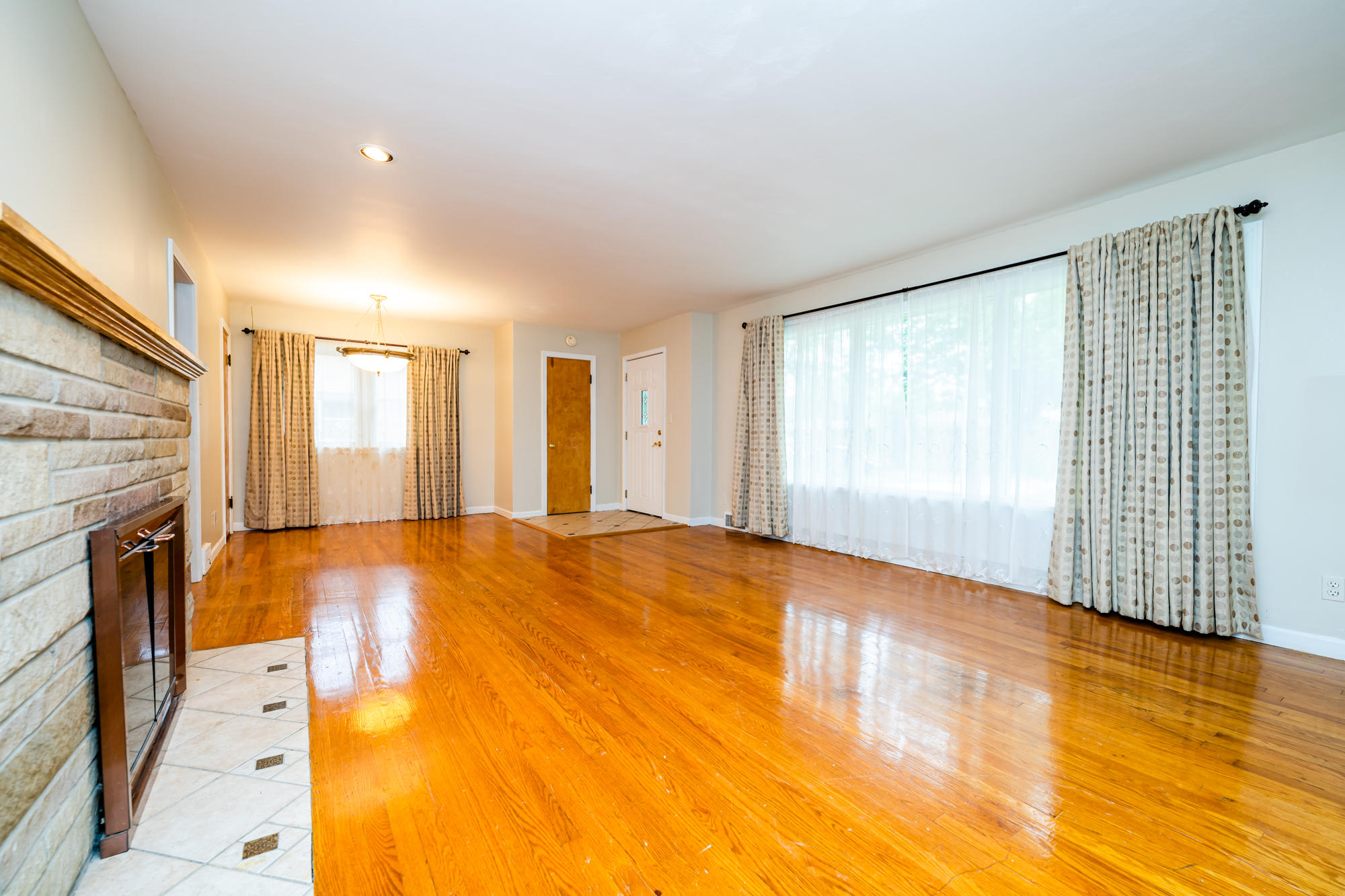 223 Fisk Road Benton Harbor, MI 49022 - Photo 6 of 26 Fiske-106