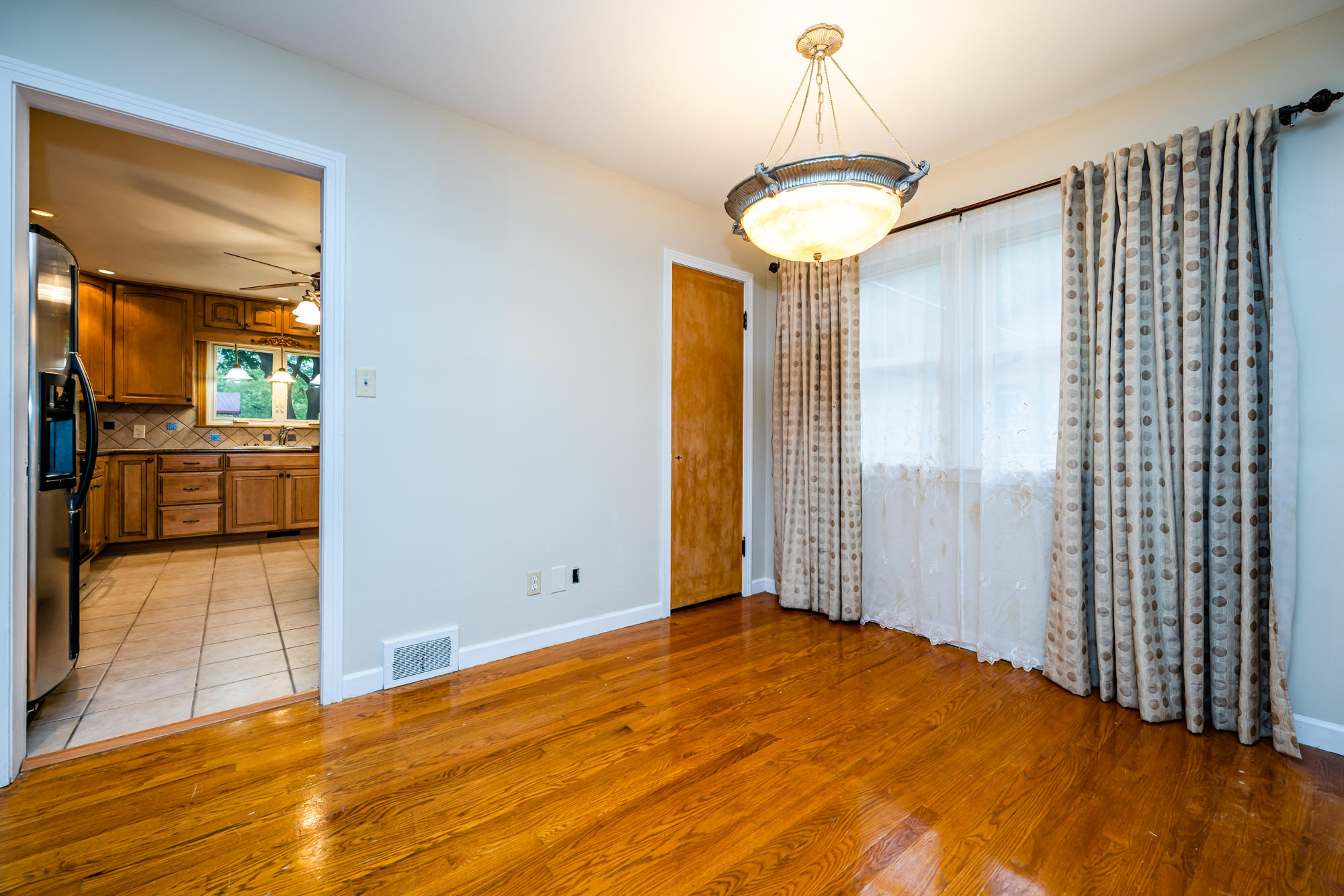 223 Fisk Road Benton Harbor, MI 49022 - Photo 7 of 26 Fiske-107