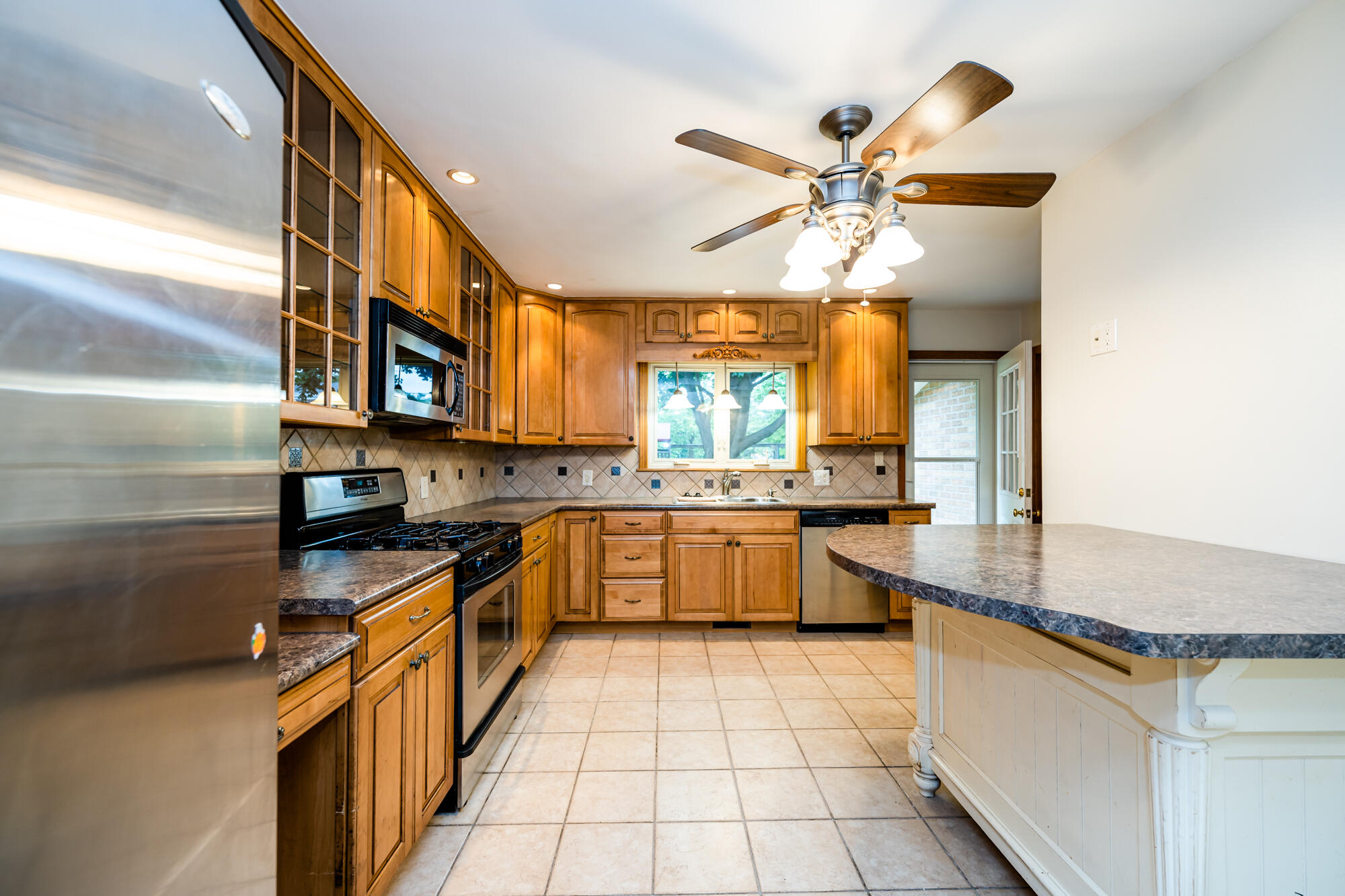 223 Fisk Road Benton Harbor, MI 49022 - Photo 8 of 26 Fiske-108