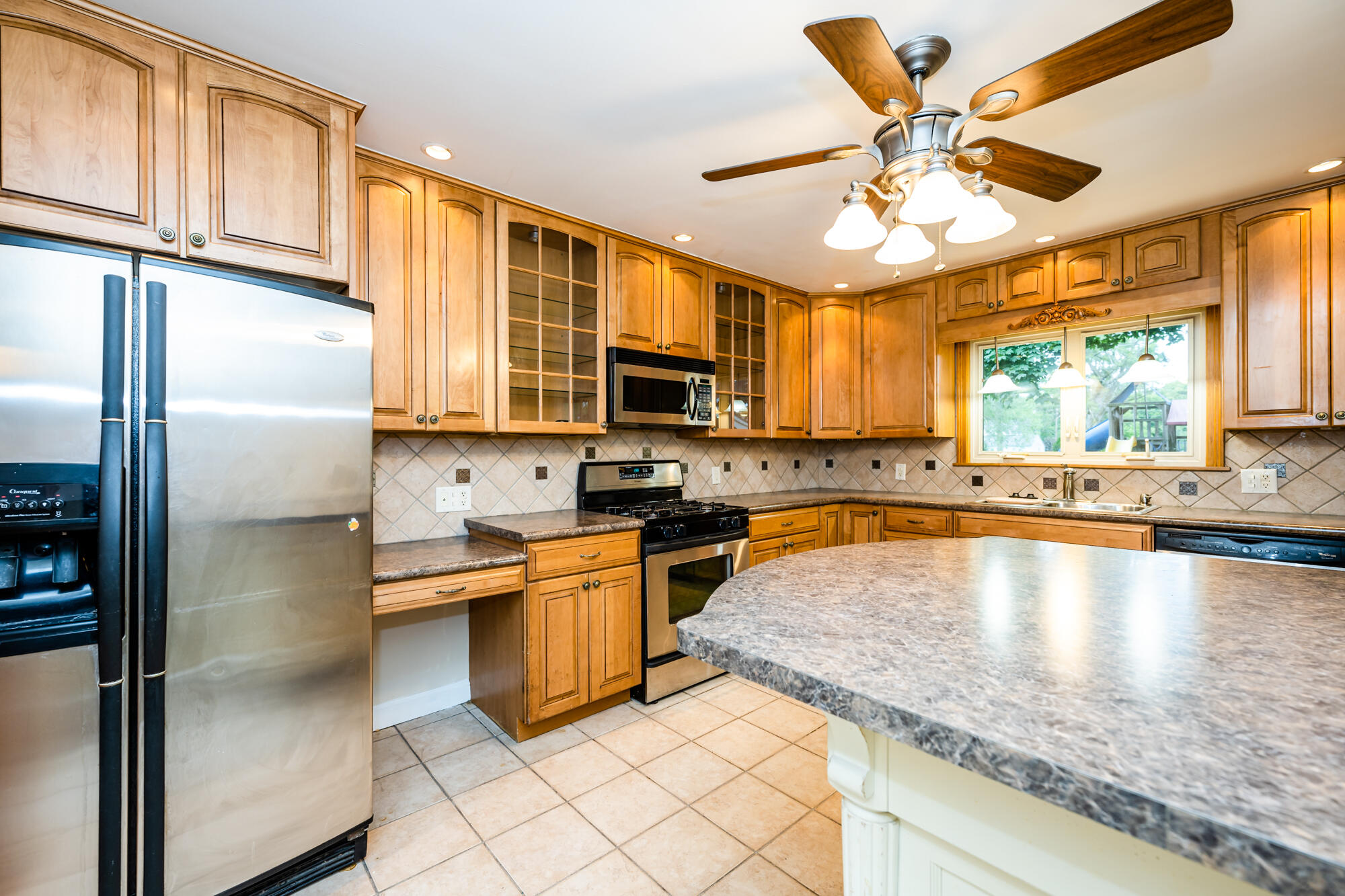 223 Fisk Road Benton Harbor, MI 49022 - Photo 9 of 26 Fiske-109