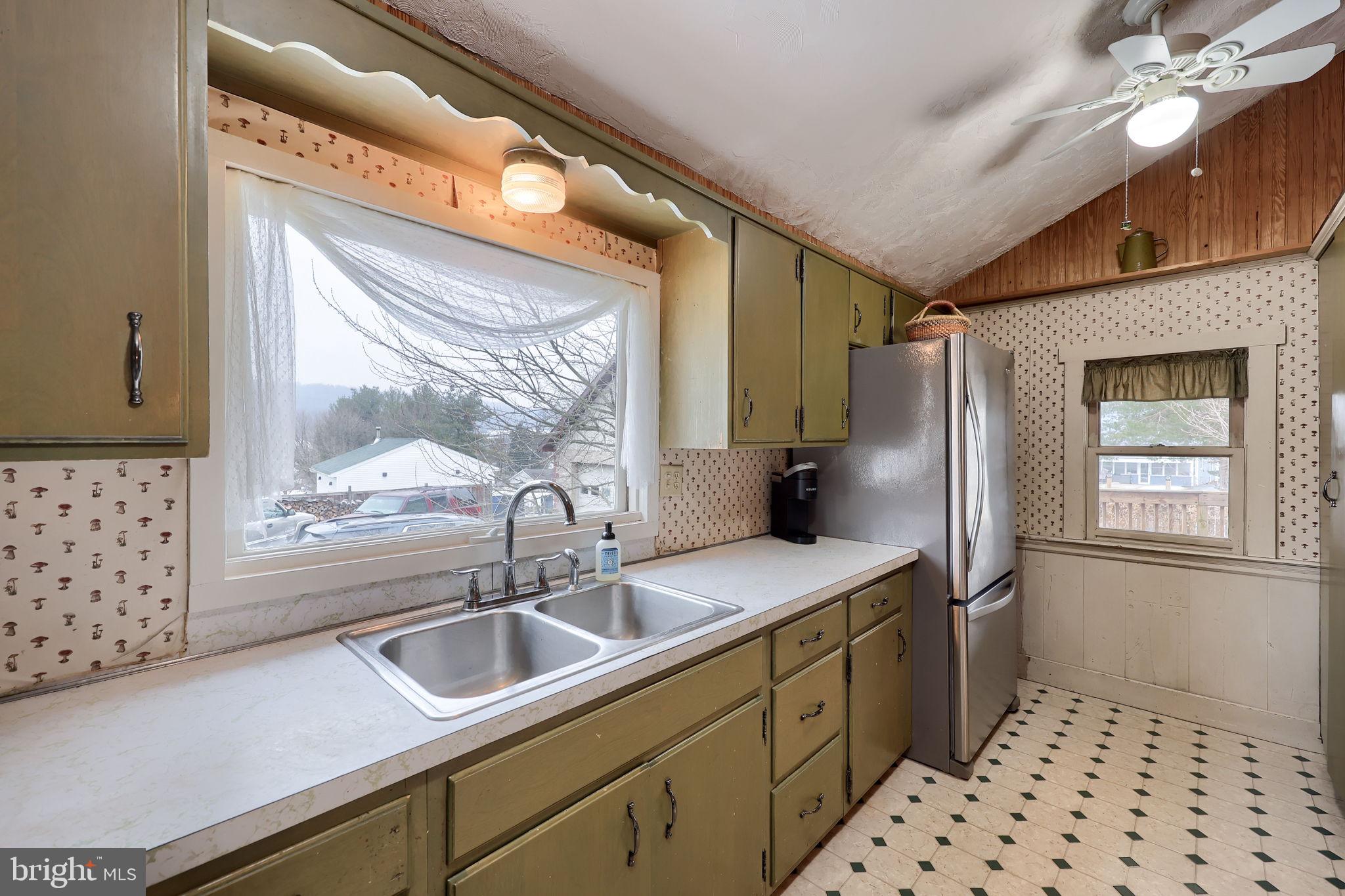 791 Hopeland Road Lititz, PA 17543 - Photo 7 of 48