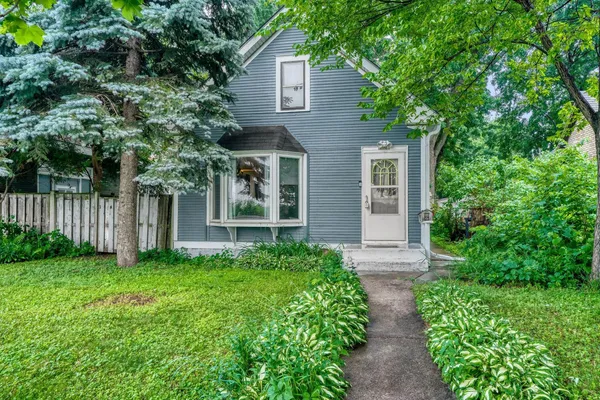 $200,000 | 1476 Concordia Avenue, St. Paul, MN 55104