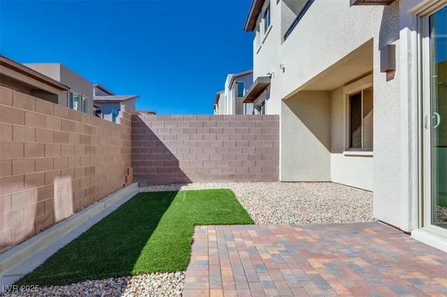 $584,801 | 11905 Angle Clf Avenue, Las Vegas, NV 89138