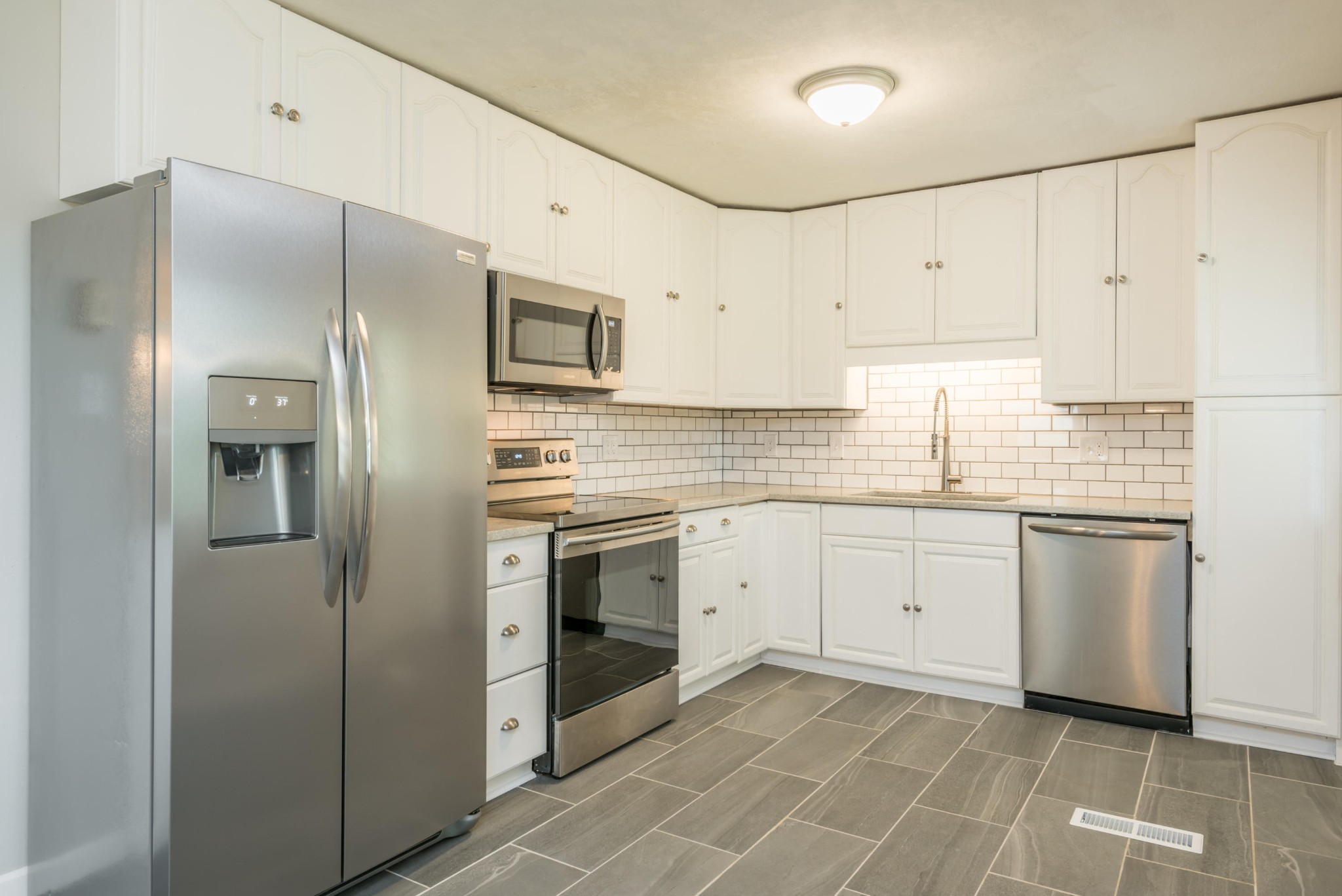 2117 Rambling Road Knoxville, TN 37912 - Photo 8 of 22 Gallery Image 8