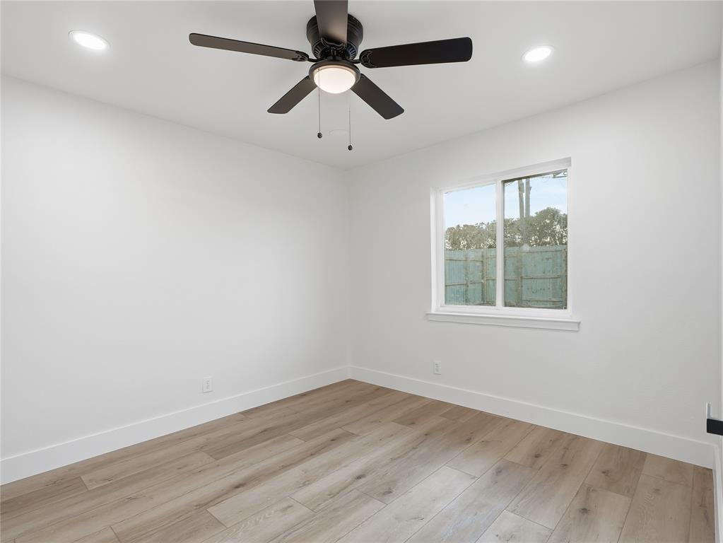 1725 R Avenue Plano, TX 75074 - Photo 13 of 34