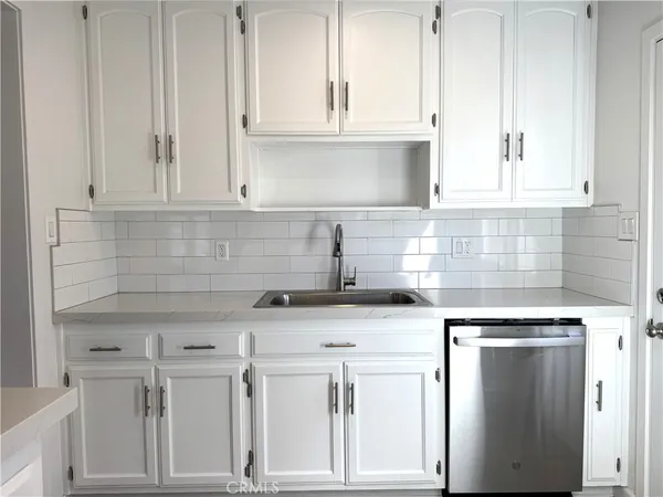 $4,995 | 4292 Howard Avenue, Los Alamitos, CA 90720