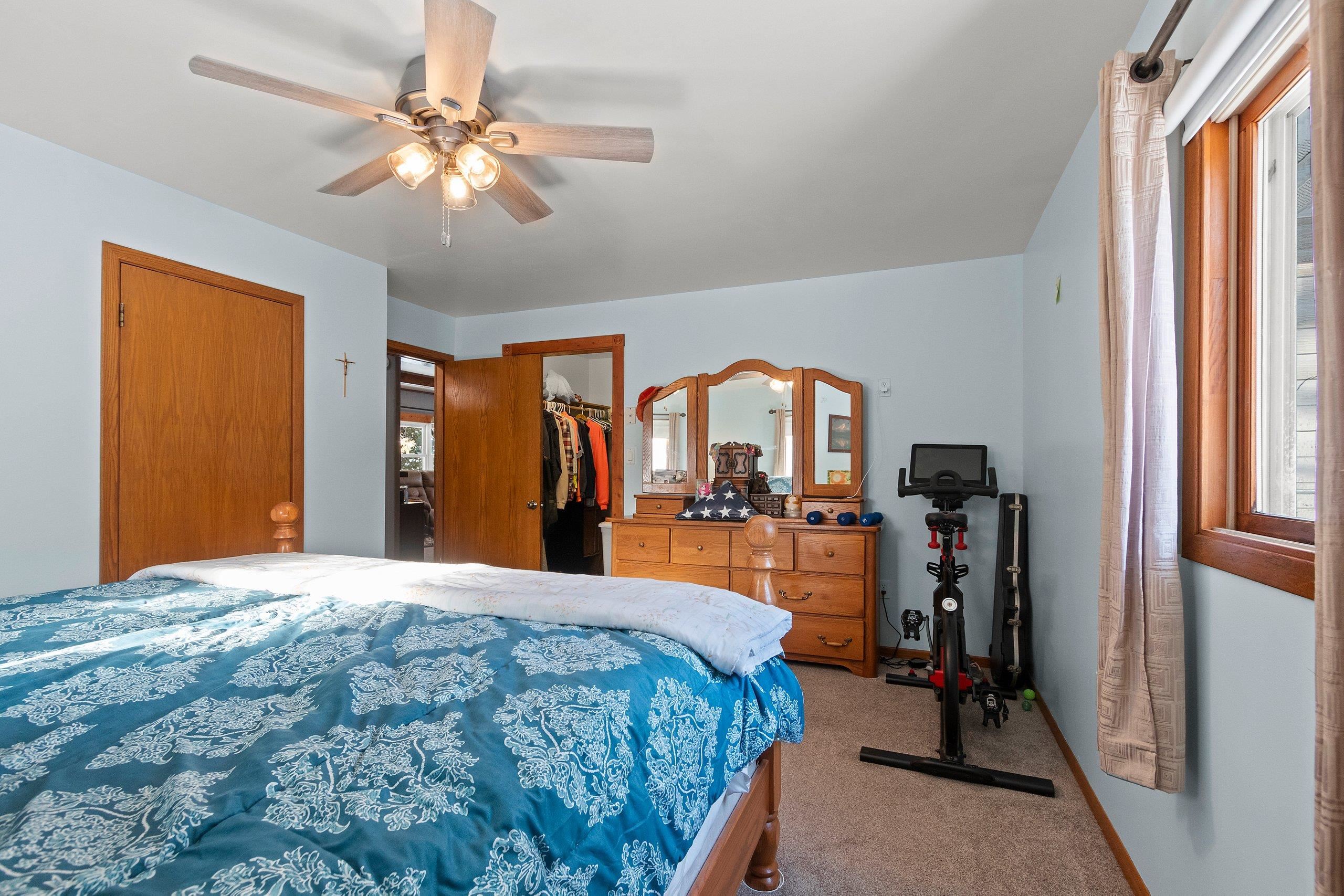 6482 County Rd A Neenah, WI 54956 - Photo 13 of 31