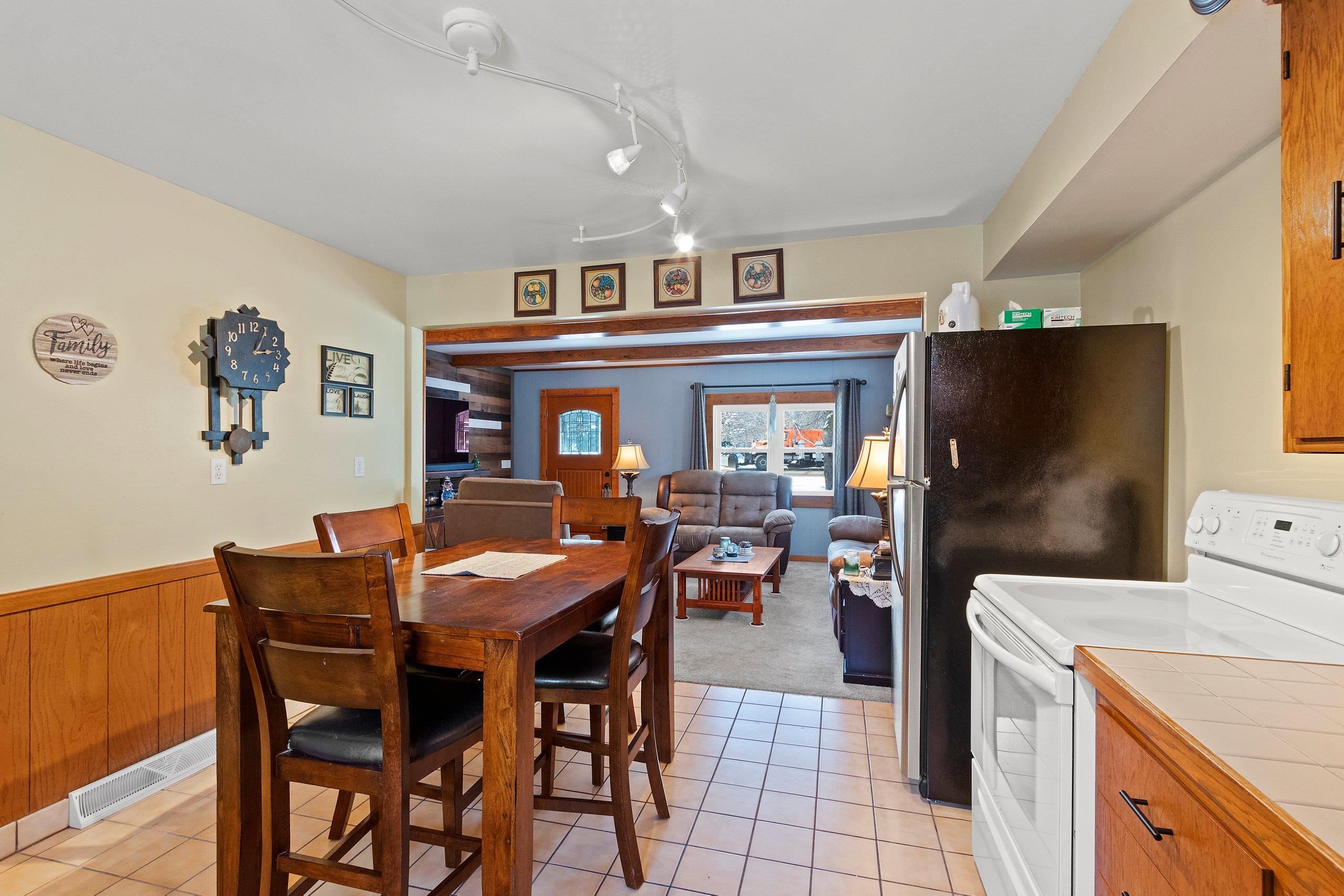 6482 County Rd A Neenah, WI 54956 - Photo 19 of 31