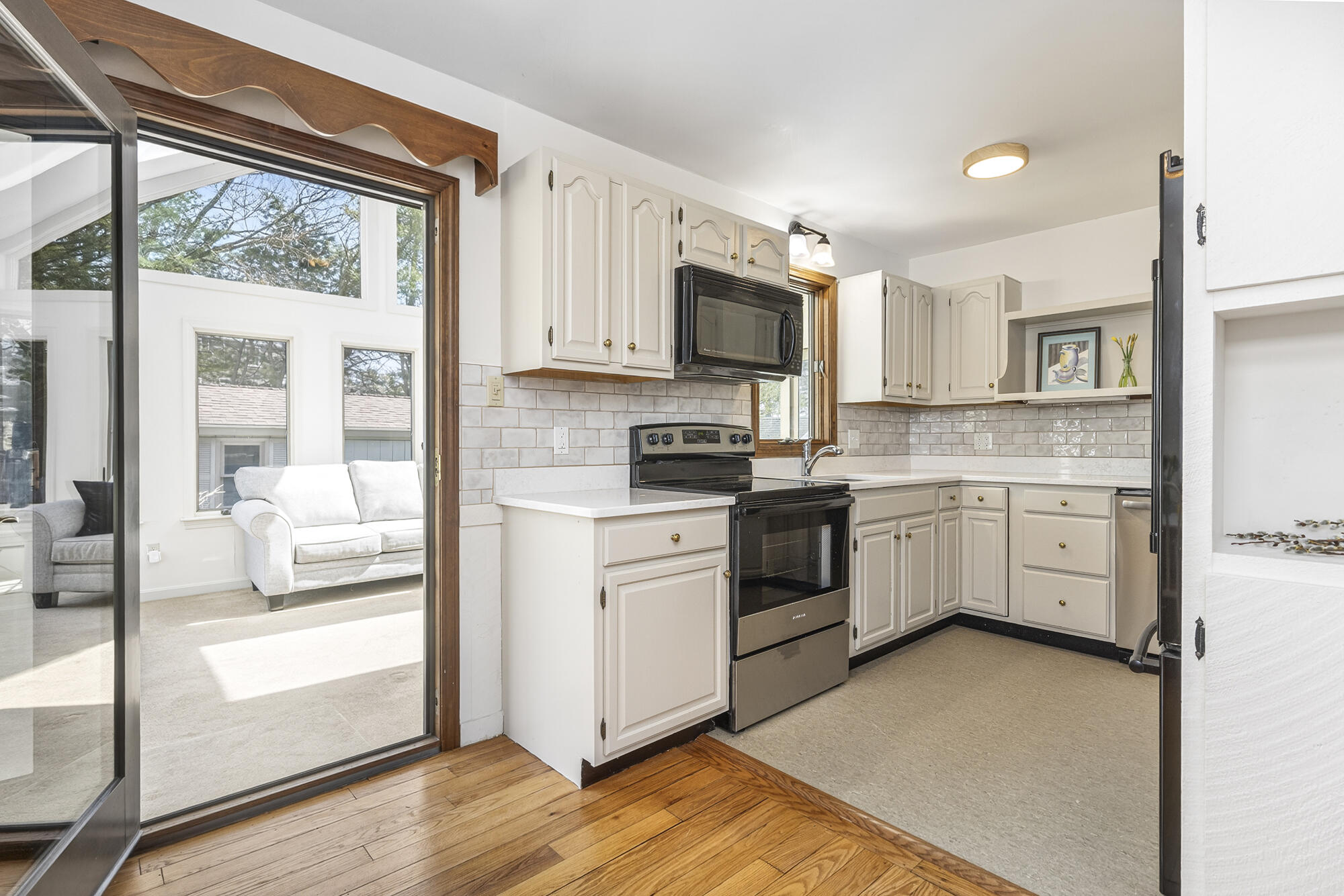 16 Meadow Way Cape Elizabeth, ME 04107 - Photo 14 of 53 16 Meadow Way_W5_13