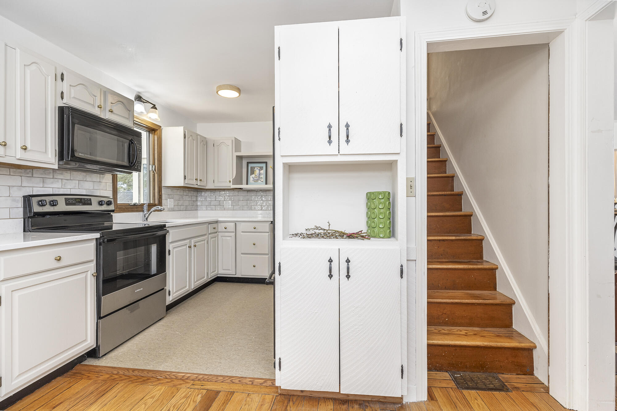 16 Meadow Way Cape Elizabeth, ME 04107 - Photo 15 of 53 16 Meadow Way_W5_14