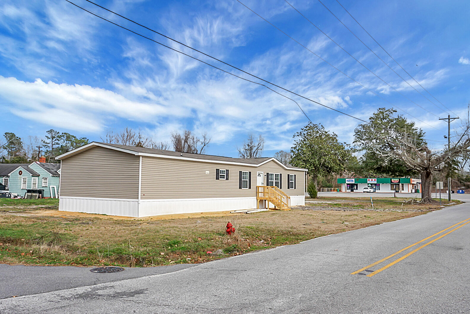 115 Cedar Drive St. Stephen, SC 29479 - Photo 4 of 37 DSC03573