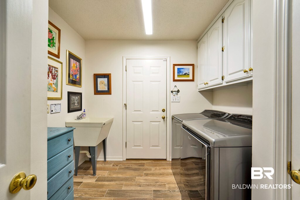 20094 Pecan Trace Fairhope, AL 36532 - Photo 13 of 28 Utility/Laundry Room