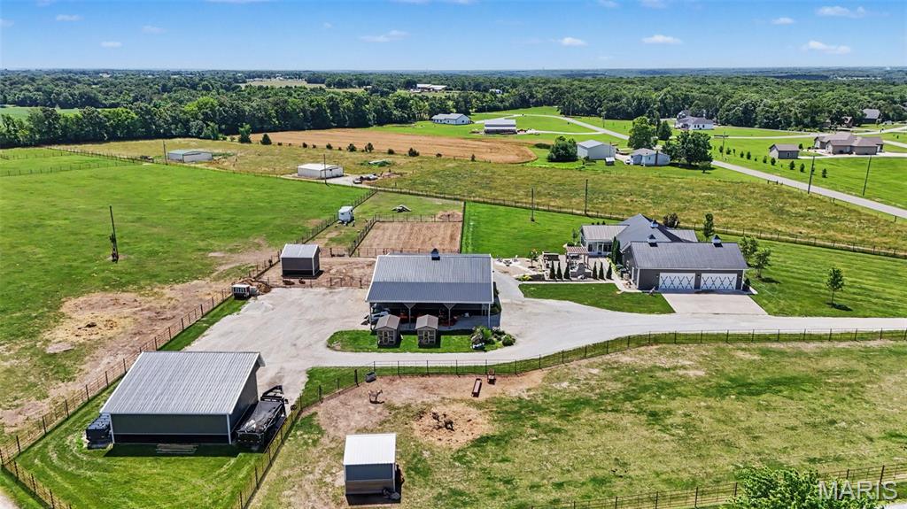 219 Fieth Road Troy, MO 63379 - Photo 6 of 90