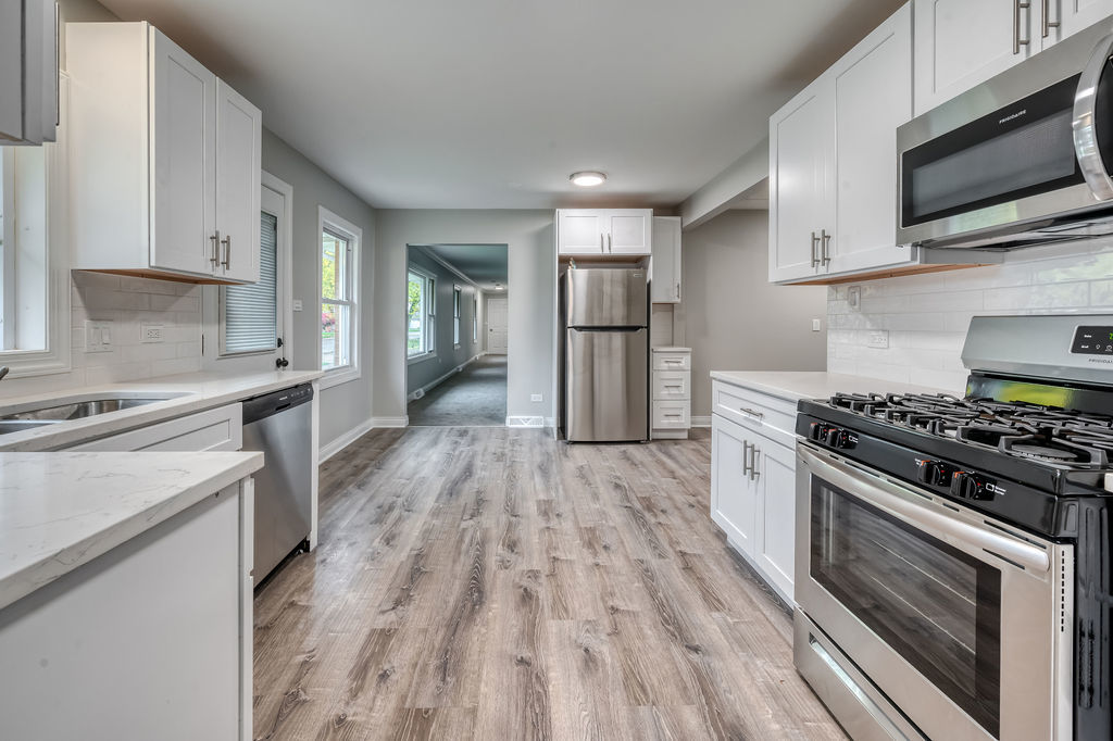 14958 Springfield Avenue Midlothian, IL 60445 - Photo 16 of 26 Gallery Image 16