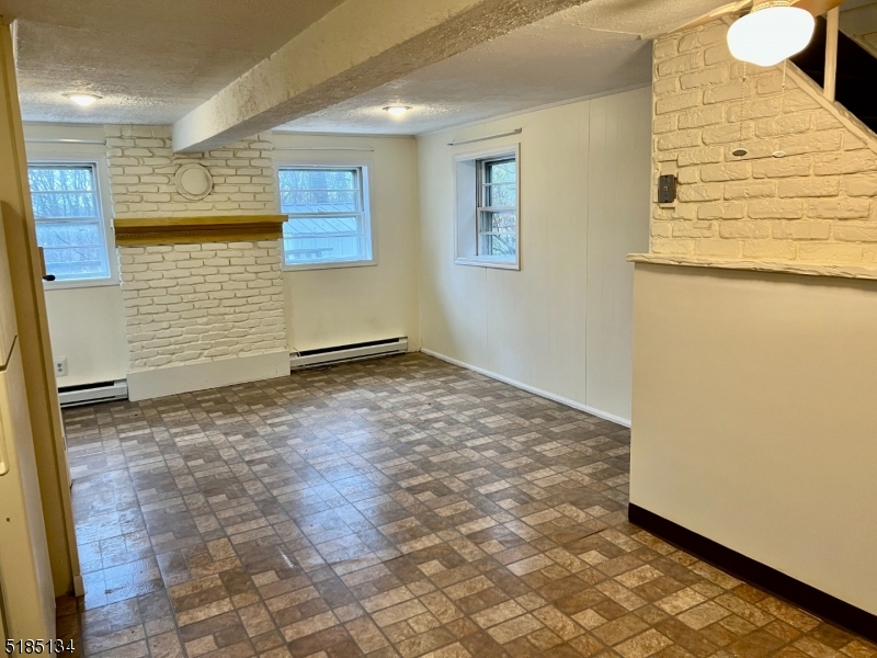 632 Brooklyn Mountain Road Hopatcong, NJ 07843 - Photo 8 of 25