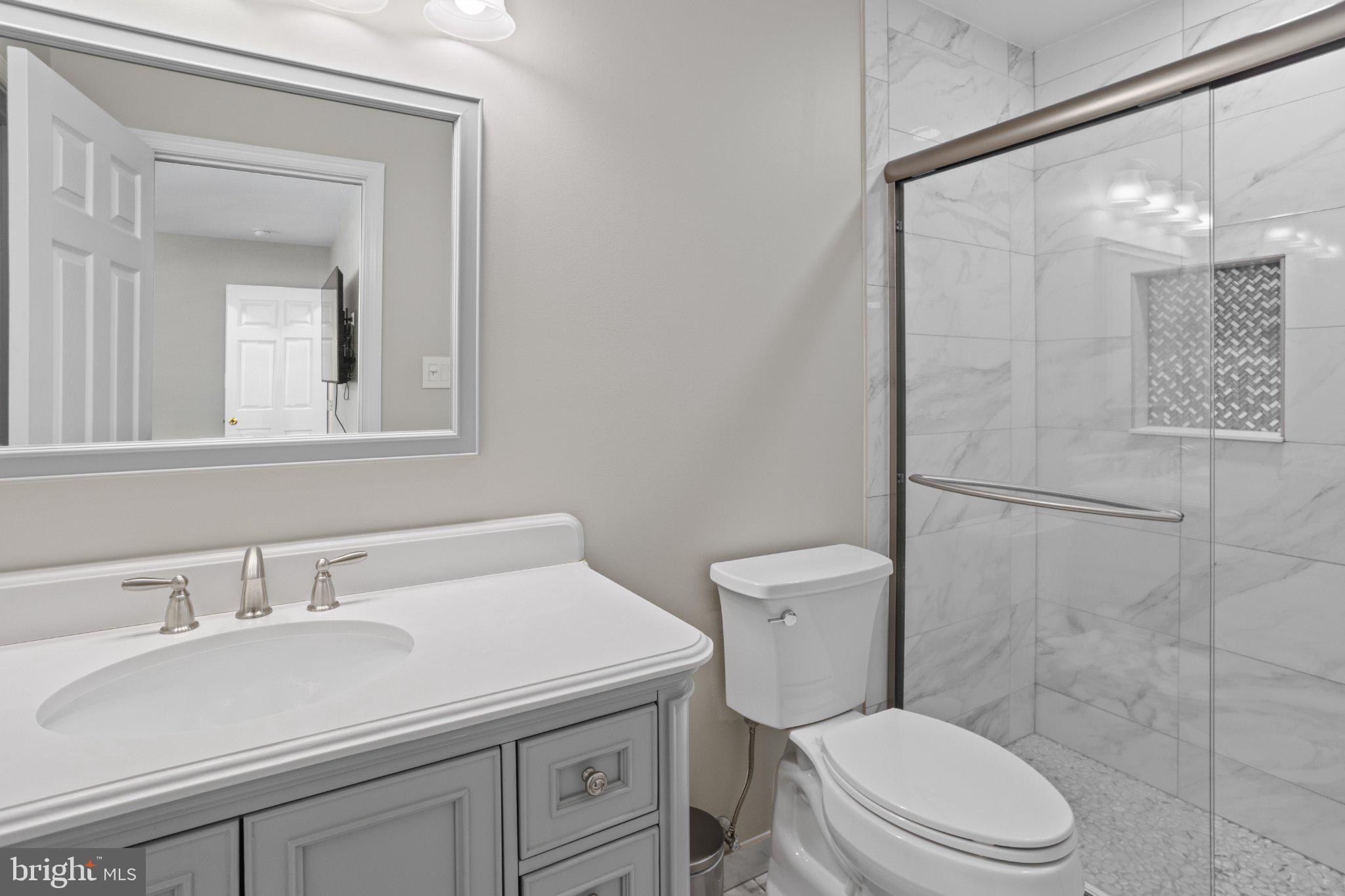 2014 Rosedale Lane Huntingtown, MD 20639 - Photo 56 of 89 Private bathroom attached to BR #4