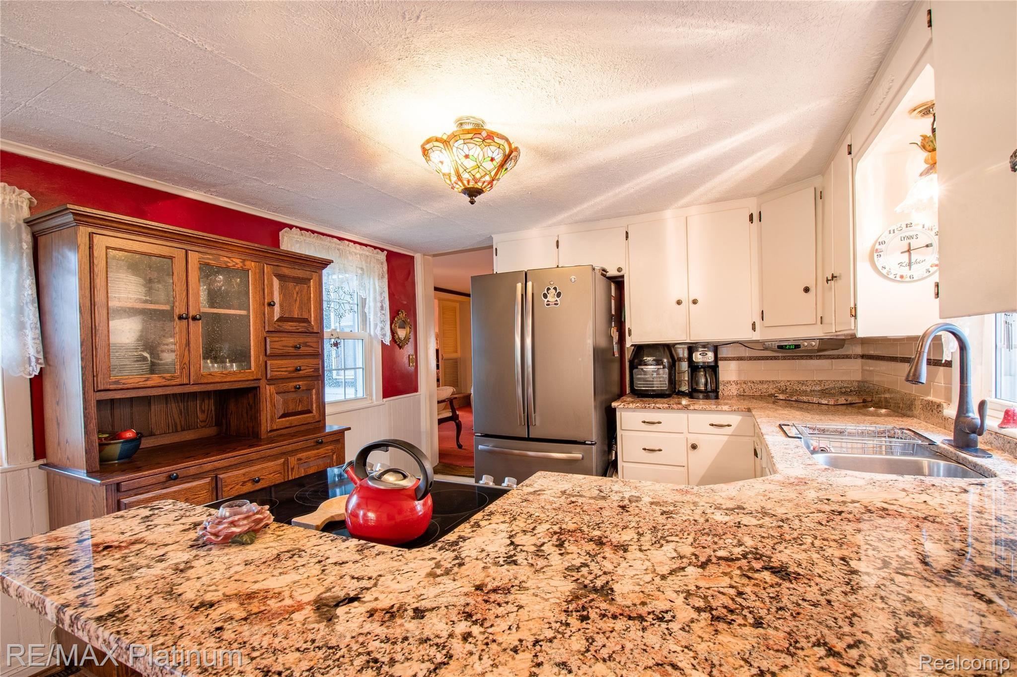 11160 Linden Road Linden, MI 48451 - Photo 6 of 43 11160 Linden Rd HDR19.jpg