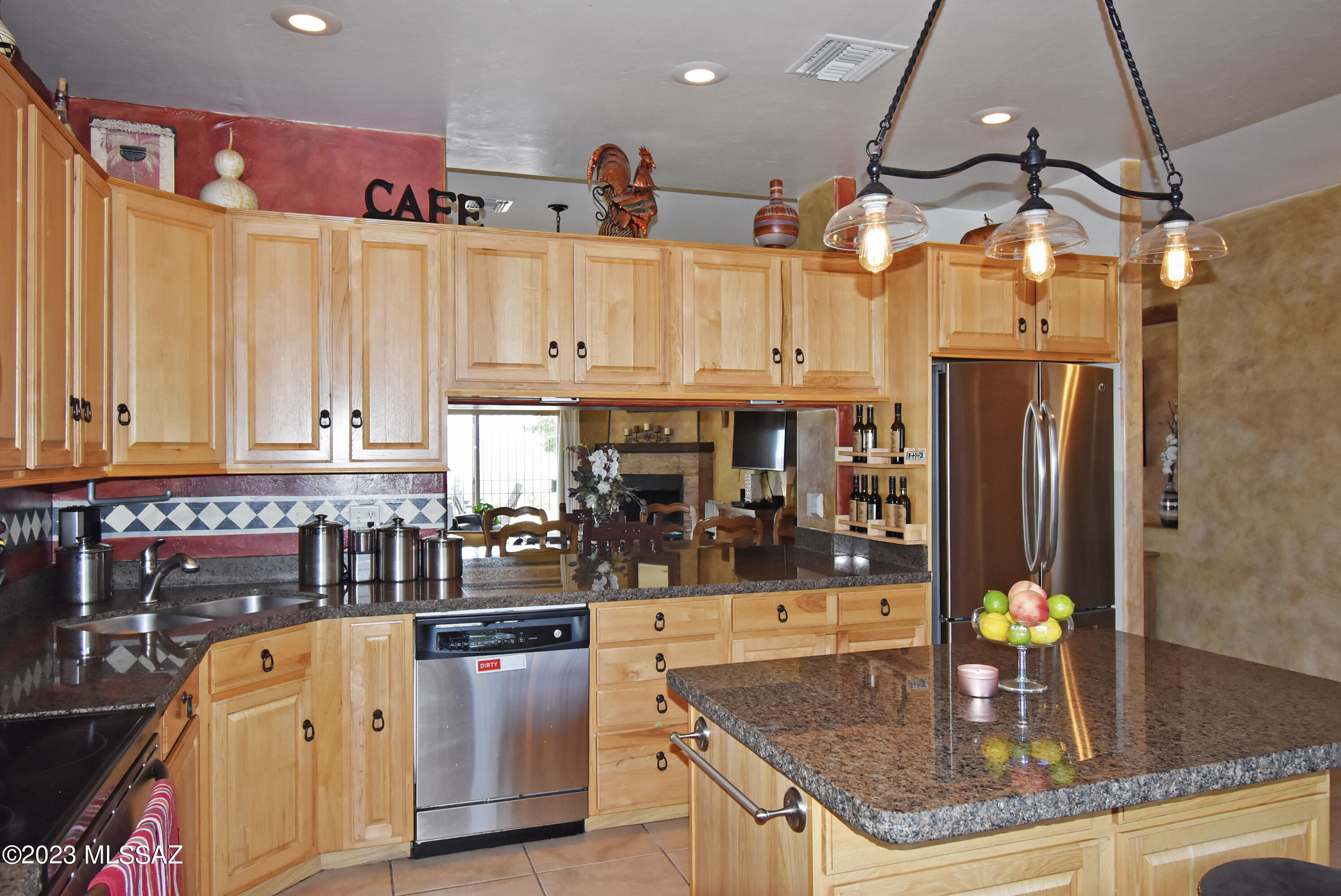 513 Camino Hombre De Oro Rio Rico, AZ 85648 - Photo 4 of 47