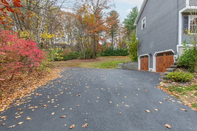 $659,900 | 6 Lund Drive, Hudson, NH 03051