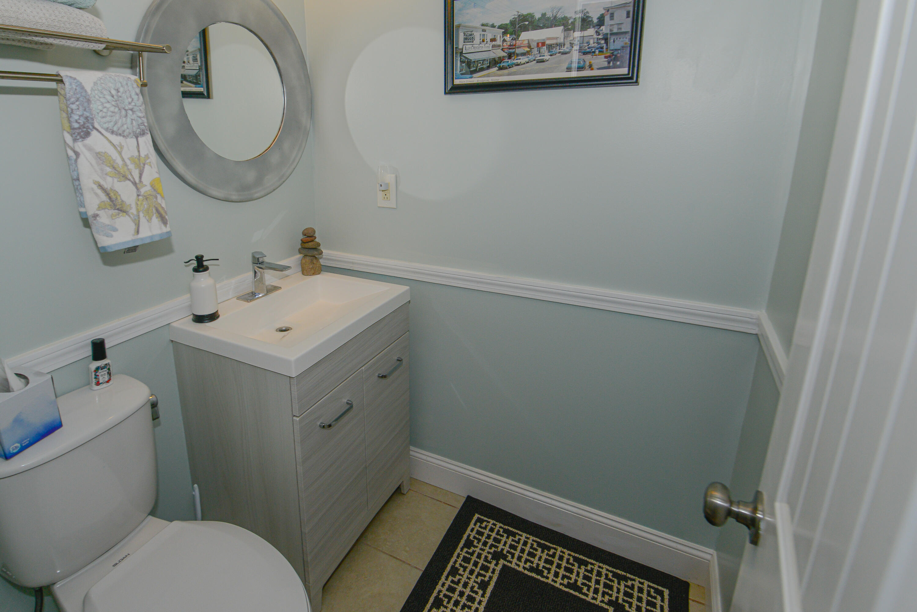 24 Dragon Back Road Naples, ME 04055 - Photo 23 of 45 1/2 Bath off Livingroom