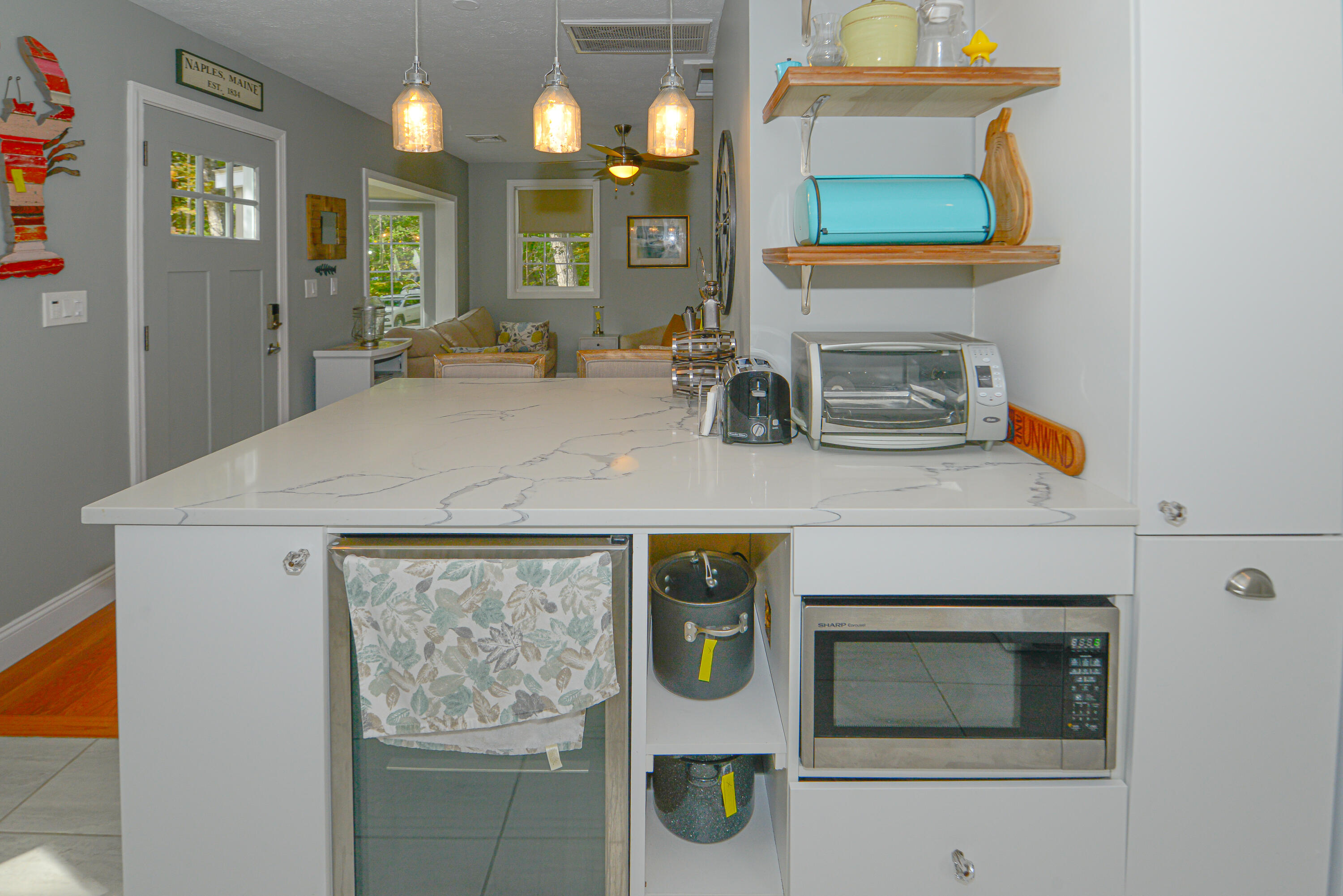 24 Dragon Back Road Naples, ME 04055 - Photo 36 of 45 Built-in microwave