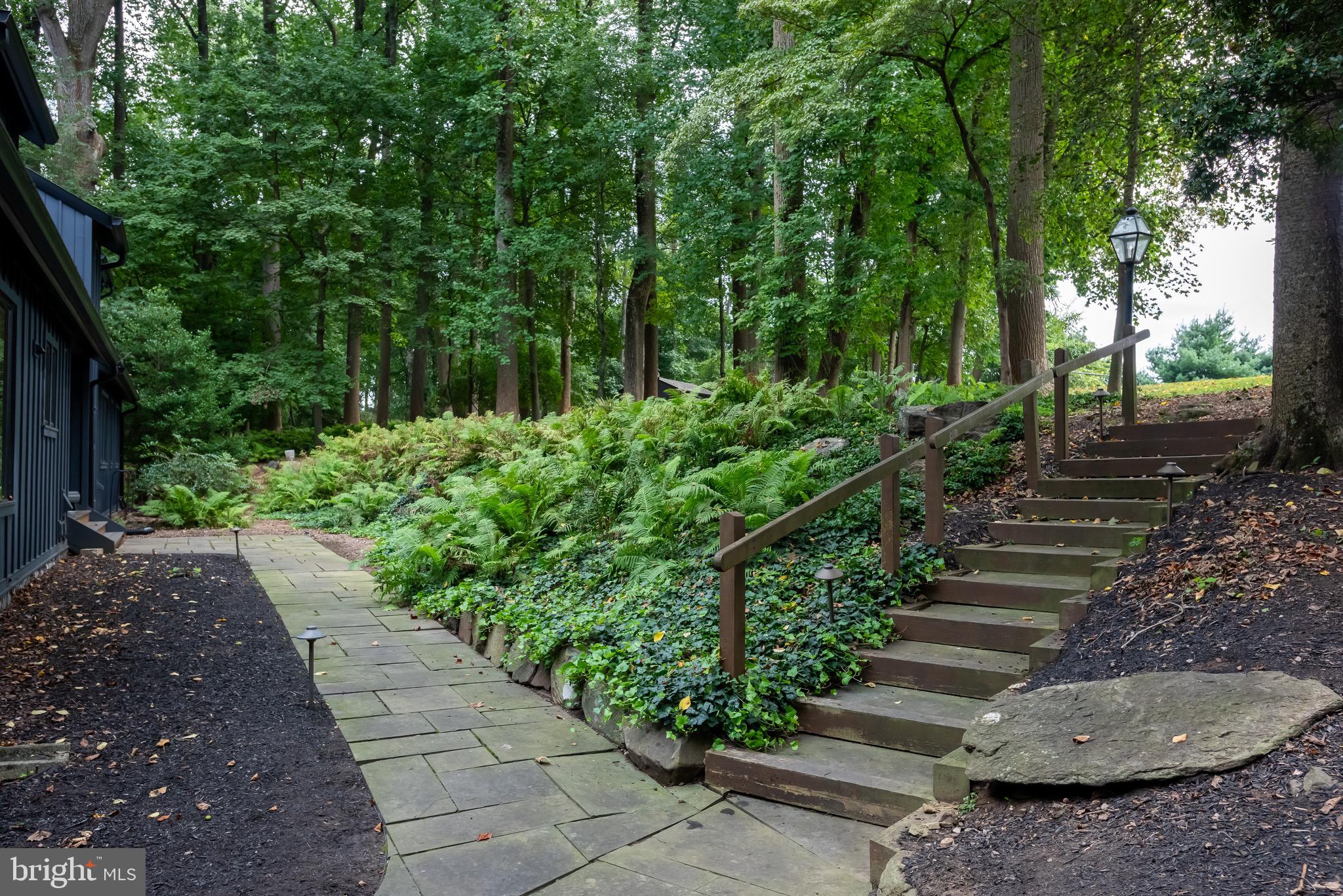 16 Barr Road Berwyn, PA 19312 - Photo 11 of 56