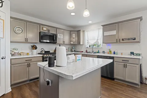 $429,900 | 906 Ridge Court, Watertown, WI 53094