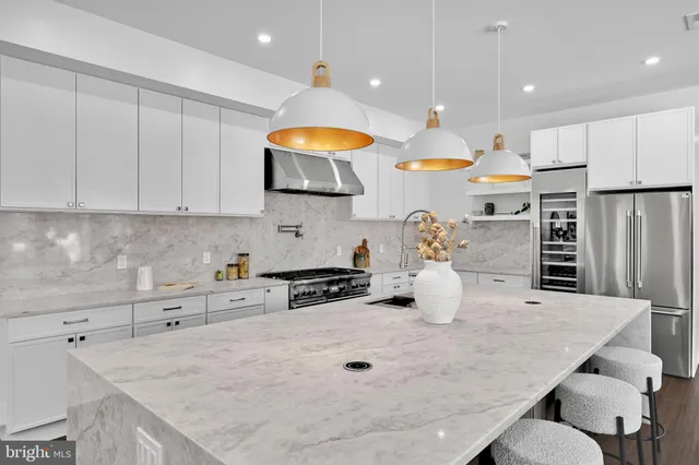 $2,600,000 | 780 Hobbs Road, Wayne, PA 19087