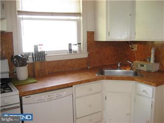 128 Rutledge Avenue Rutledge, PA 19070 - Photo 5 of 12 Kitchen