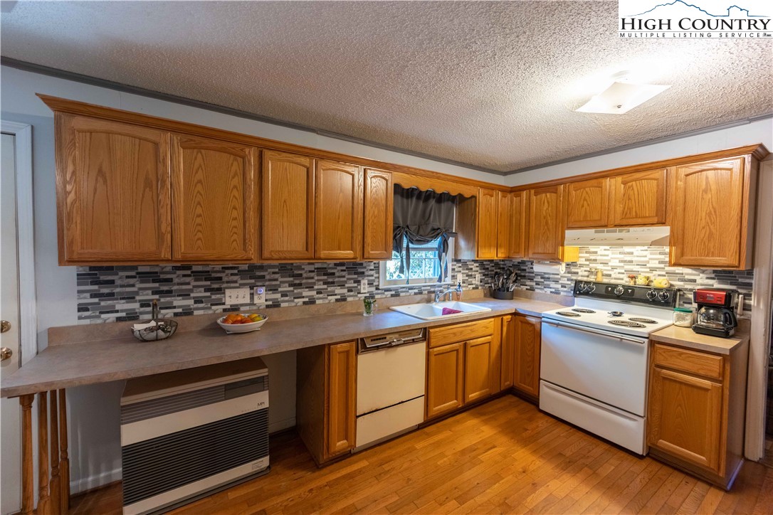 964 Tayson Road Sparta, NC 28675 - Photo 11 of 27 Gallery Image 11