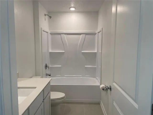 $2,100 | 1374 Blue Ash Lane, DeLand, FL 32720