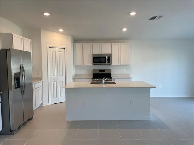 $2,100 | 1374 Blue Ash Lane, DeLand, FL 32720