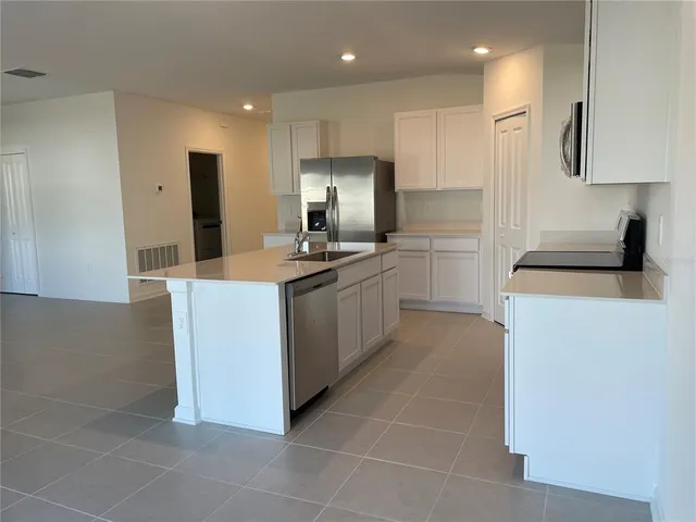 $2,100 | 1374 Blue Ash Lane, DeLand, FL 32720