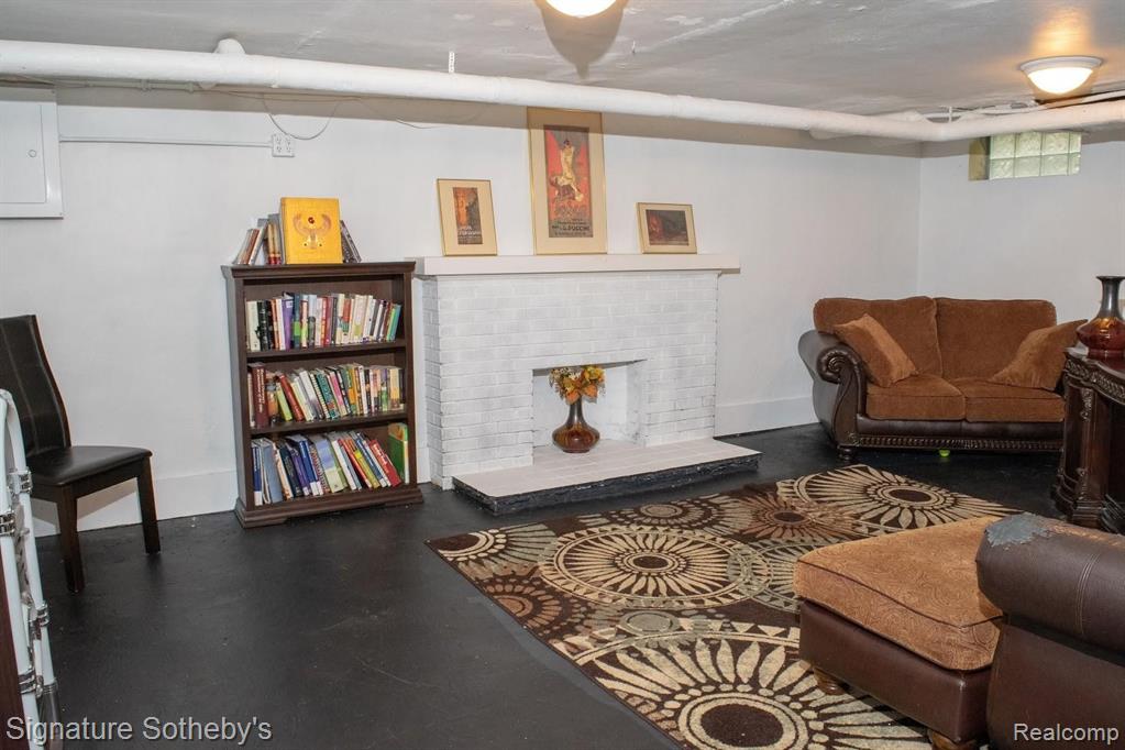 1318 Audubon Road Grosse Pointe Park, MI 48230 - Photo 31 of 35