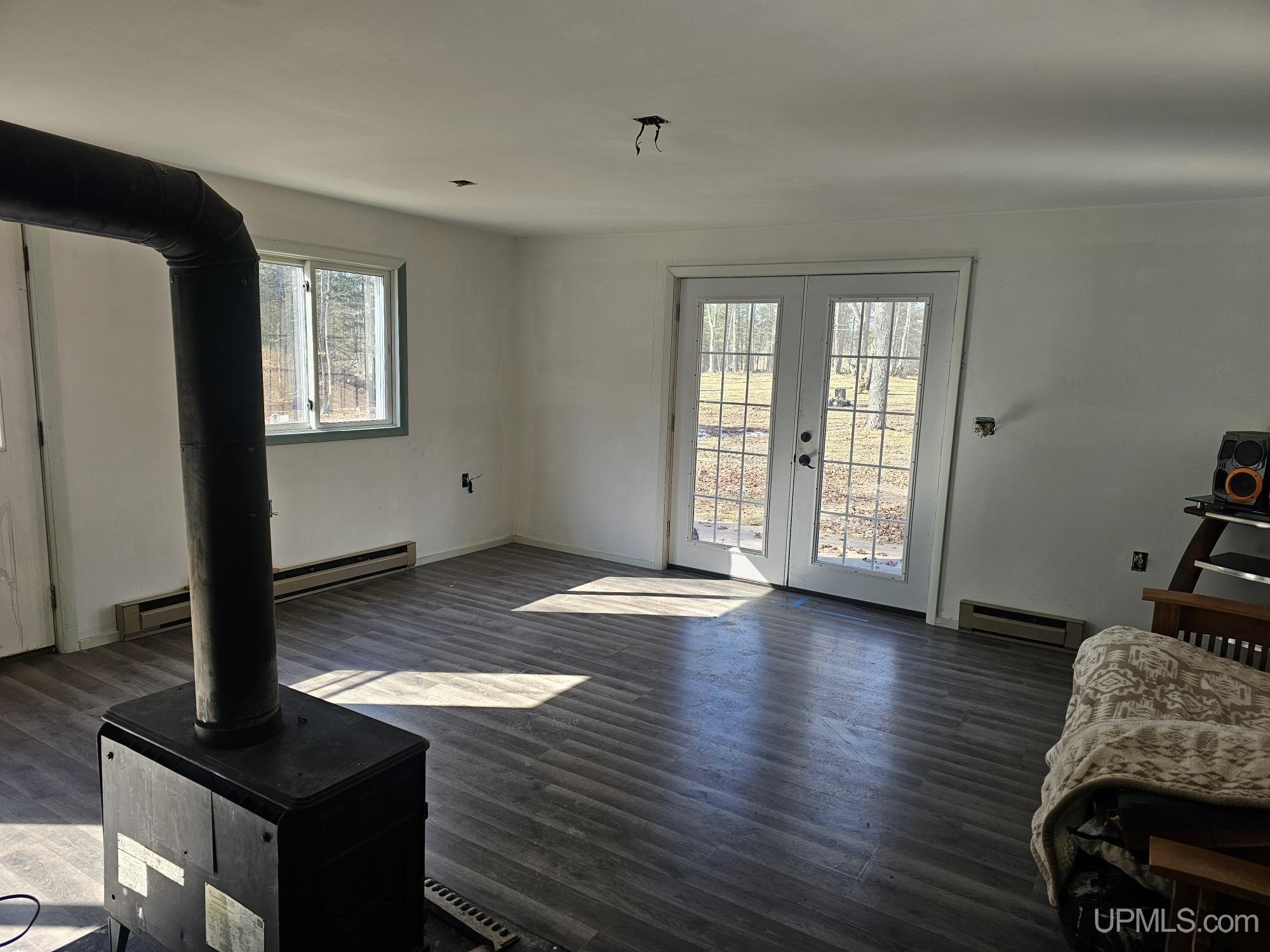 2467 Little Harbor Road Manistique, MI 49854 - Photo 8 of 68 Gallery Image 8