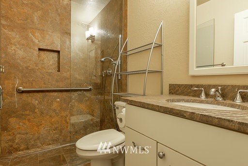 200 Beach Place, Unit 301 Edmonds, WA 98020 - Photo 11 of 22